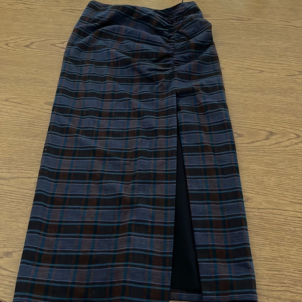 Veronica Beard plaid skirt with slit size 2